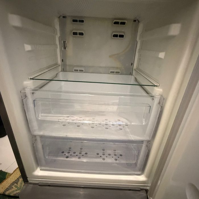 Холодильник ,срочно