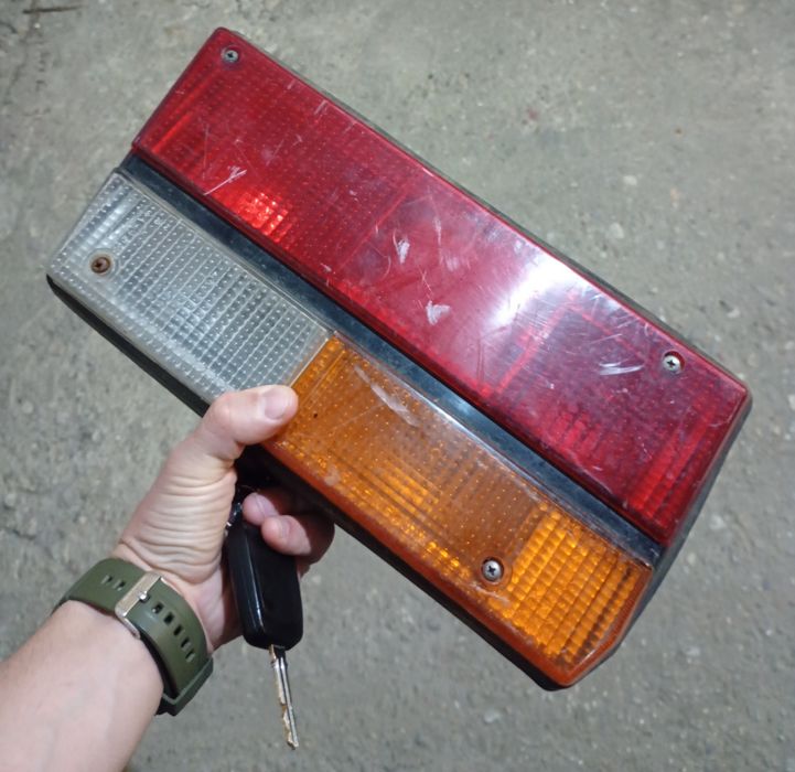 Lampa stop Dacia 1310