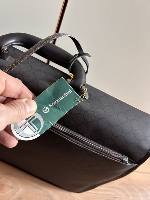 Дамска бизнес чанта чисто нова Sergio Tachici