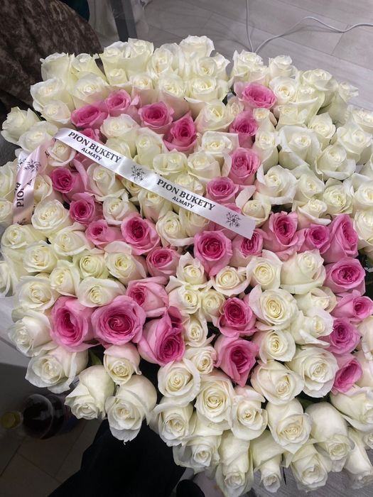 Свежие цветы 151 шт розы