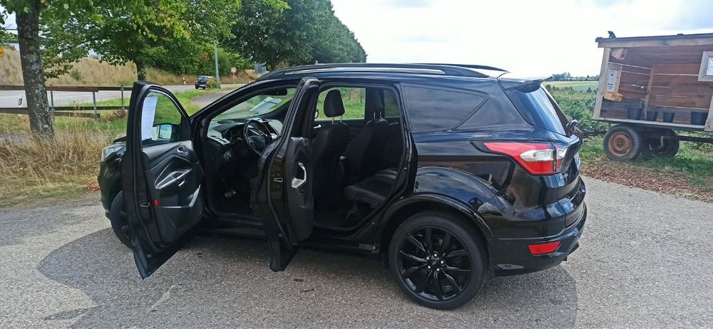 Ford Kuga ST  Line