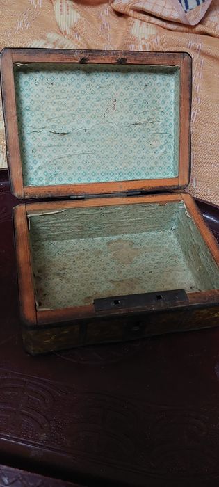 Шкатулка, сундучок,ларец