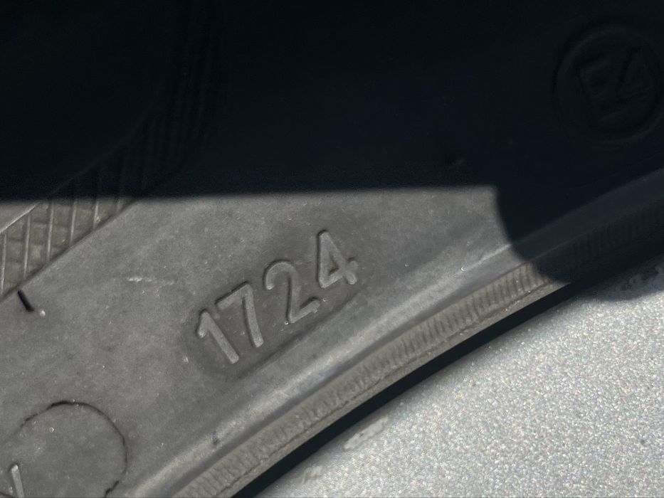 Джанти 5 броя с 4 нови гуми Mercedes 17 цола