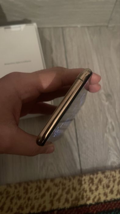Iphone Xs Max в хорошем состояние