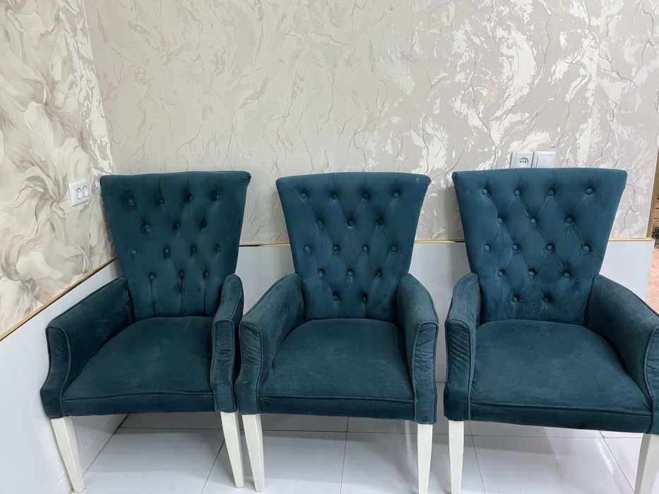 стул мягкие  4 штук