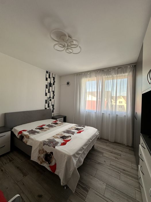 Închiriez apartament 3 camere Râșnov