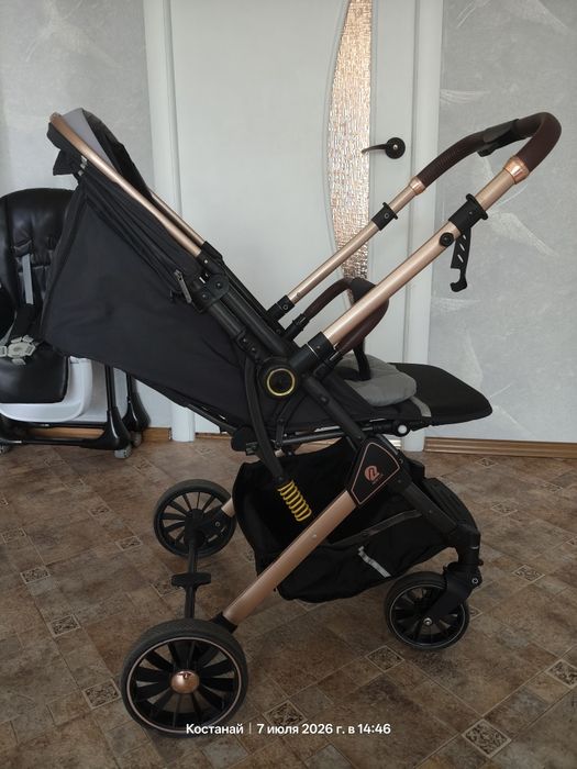 Продам детскую коляску