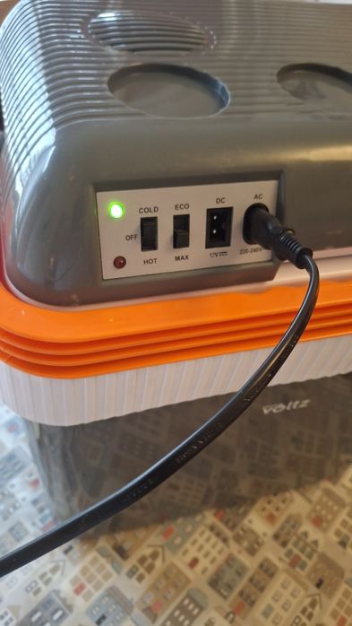 Продава хладилна чанта 24 л, DC 12V/220V