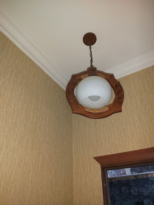 Срочно продаётся аквариум дёшево! 80х60х7 см.