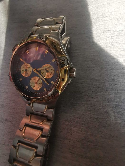Часовник Guess G85389G