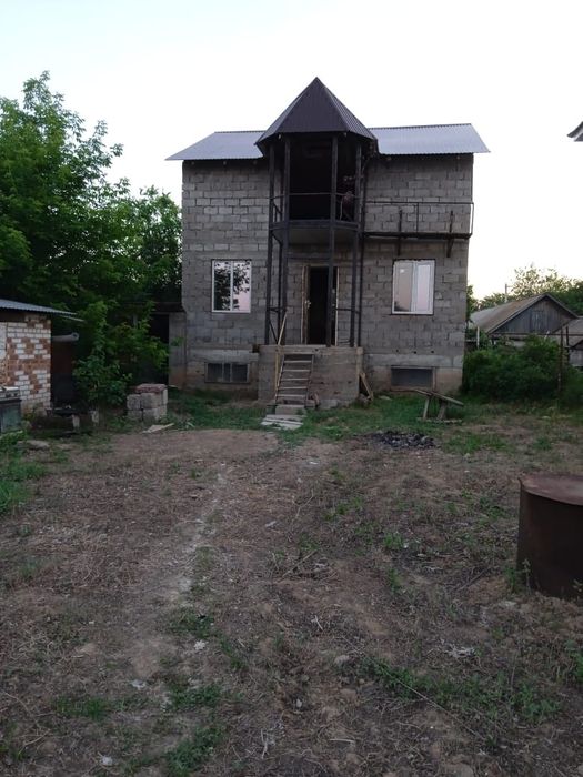 Продам не достроенный коттедж