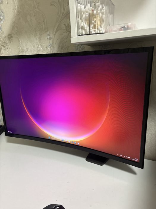 Изогнутый монитор Samsung essential S3 (100hz,Va)