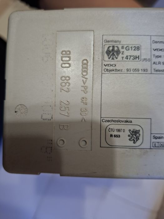 Вакуум помпа за централното заключване  Ауди А3 8L