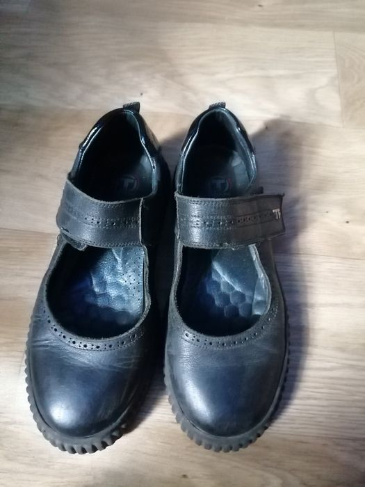 Продам кожанные туфли