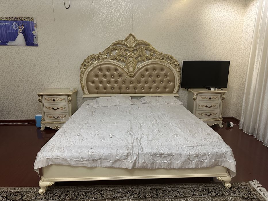 Спальный гарнитур