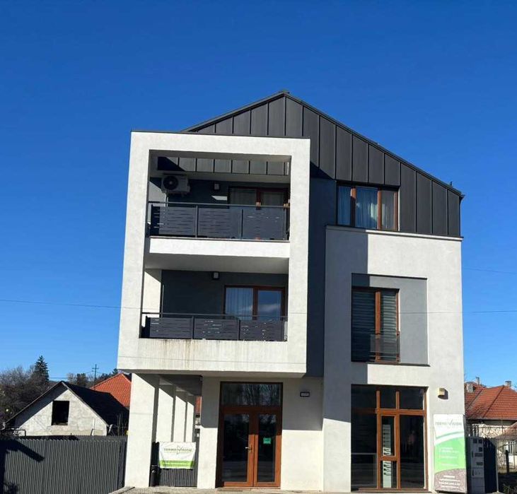 Spatiu comercial/Birou/Cabinet - DE INCHIRIAT