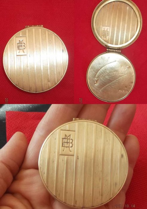 Пудриера на Mignot Boucher Paris, за ценители