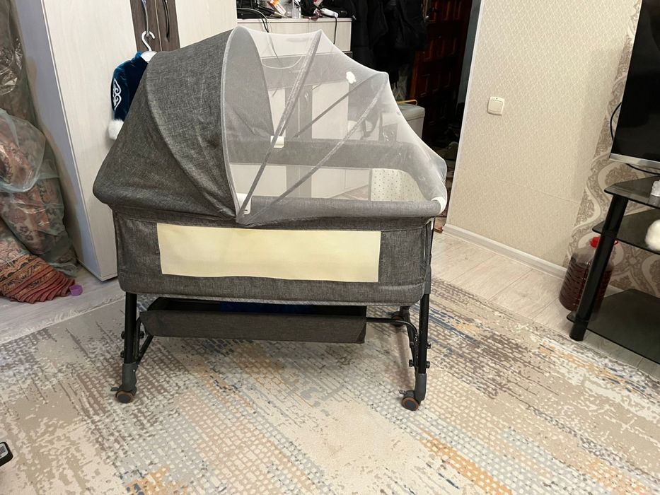 Продам кровать костюм