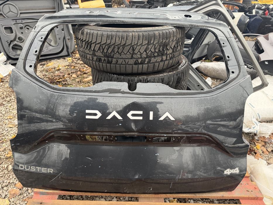 Капак Dacia Duster