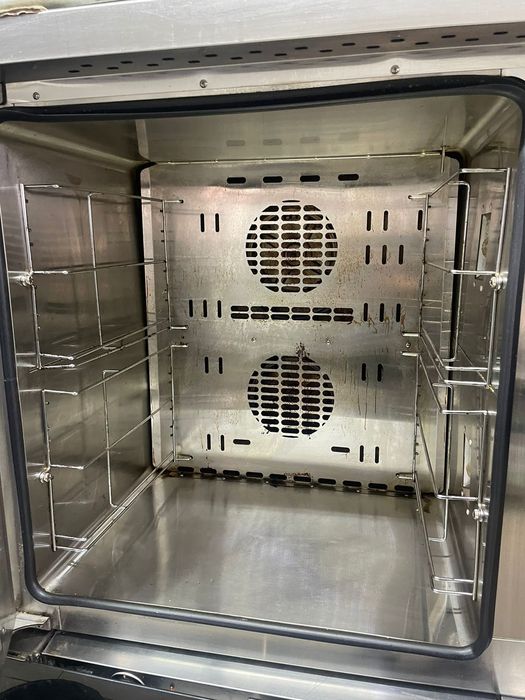Продам конвектомат с расстойкой Smeg
