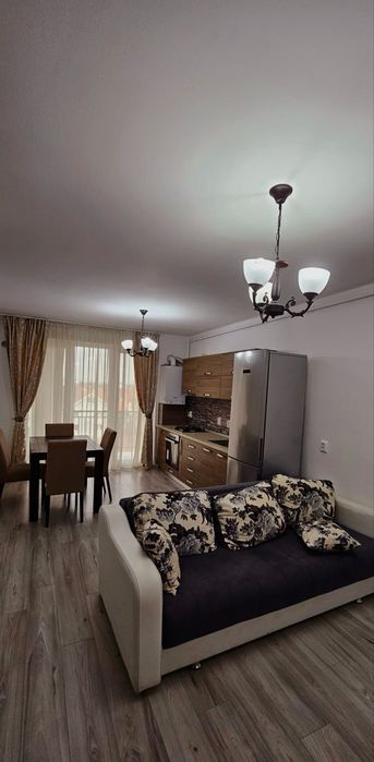 Imchiriez apartament 2 camere  modern mobilat cu  balcon  In Sibiu.