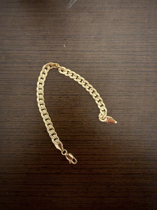 Cititi descrierea !!