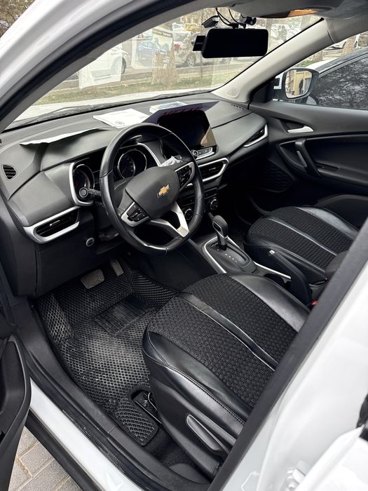 Продаётся Трекер LTZ 2024г пропан газ цвет белый