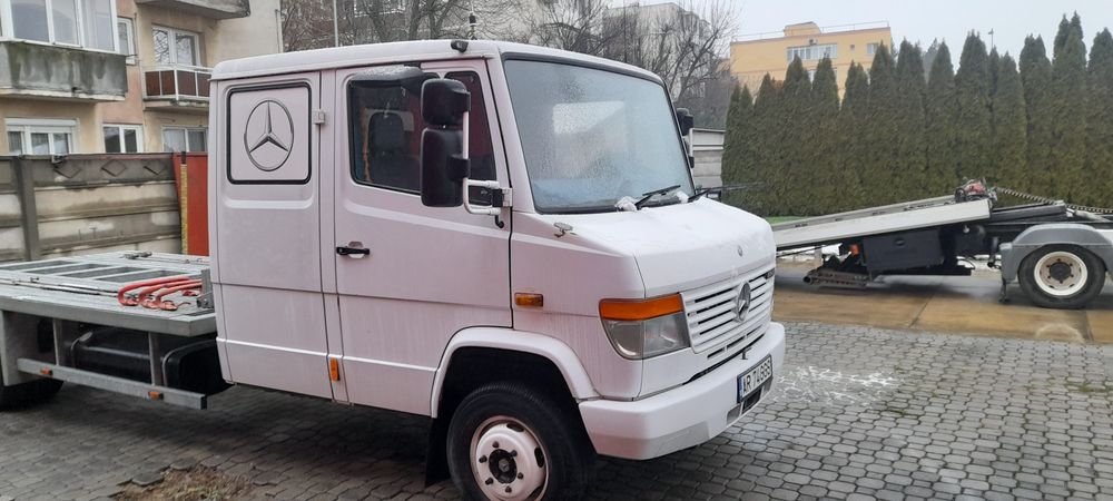 Camion platforma transport autoturisme Mercedes Vario 814