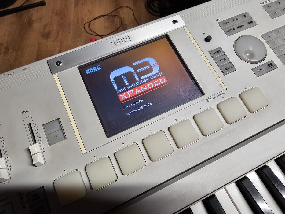 Korg M3 XPanded 320mb ram stare perfecta