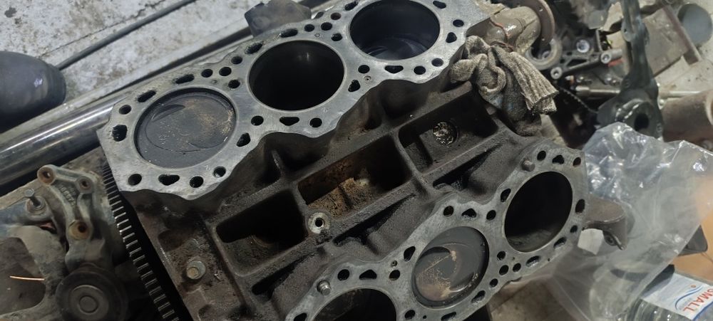 Двигатель Nissan VG 30