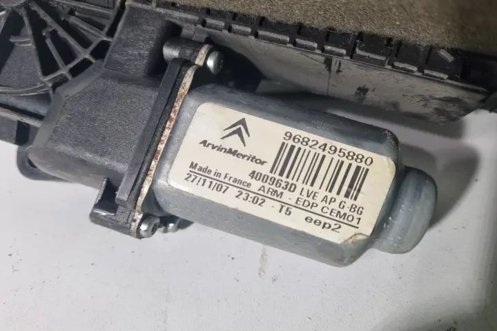 Motoras macara geam fata stanga Citroen C4 Picasso 2008