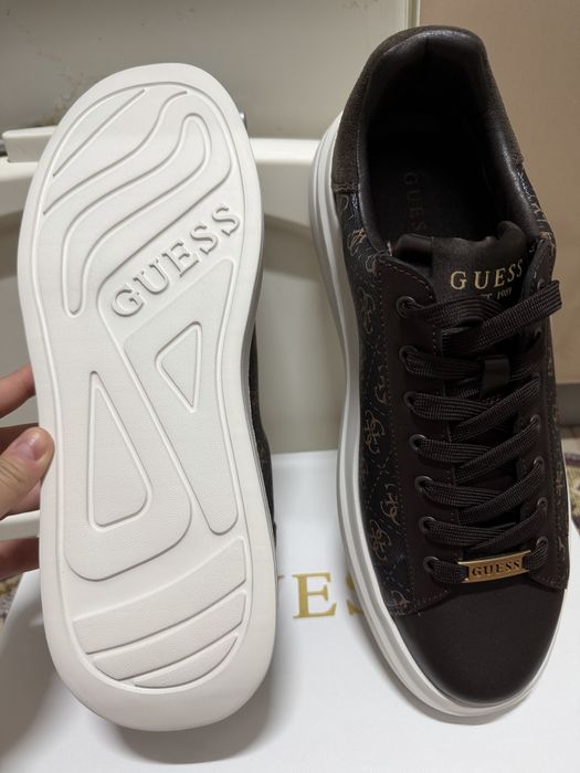 Adidasi guess noi