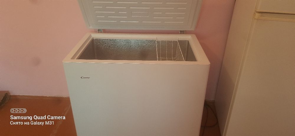 Продам новую морозилку Cady