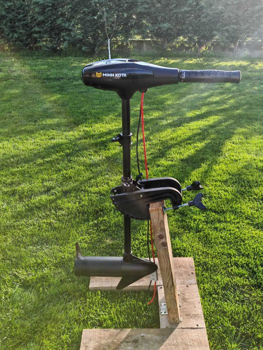 Motor electric barcă Minn Kota Endura Max 45lb – upgrade-uri premium, stare excelentă