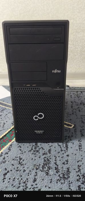 Продам компьютер Fujitsu Primergy TX100 S3