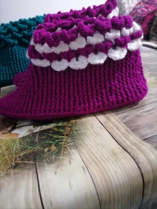 Ръчно плетени Ботита