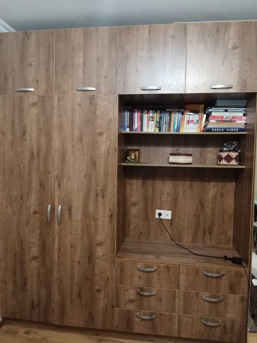 Шкаф с зеркалом 263*258