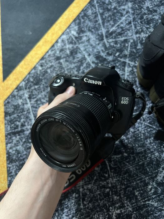 Canon EOS 60 D, срочно