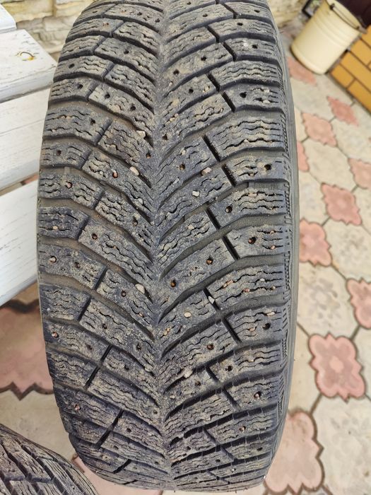 Продам зимнюю резину