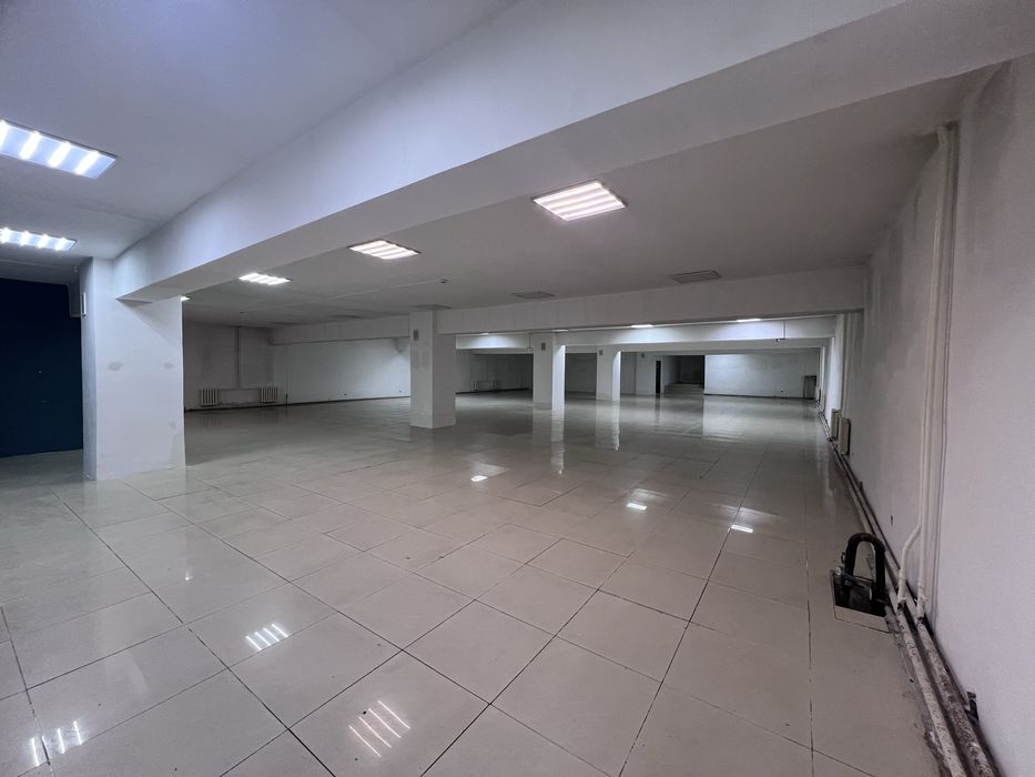 Сдам помещение в торговом центре