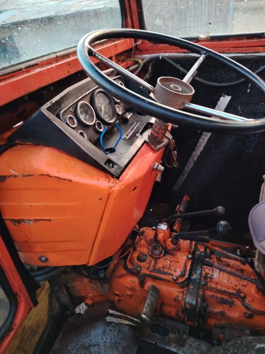 Tractor Universal 445 DT
