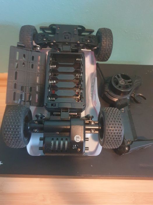Masinuta cu telecomanda De teren