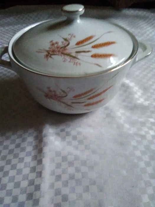 Супници порцеланови-2 бр.