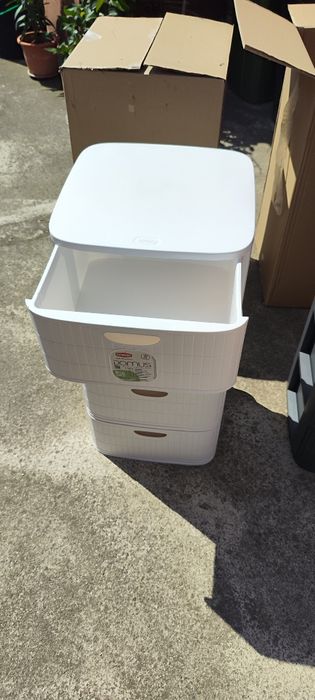 Dulap de depozitare din plastic
