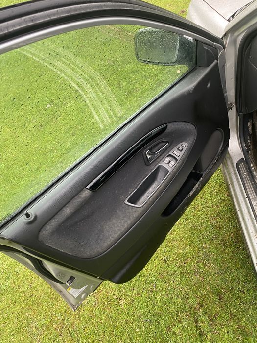 Volvo S40 1.9 115кс колата се продава на части