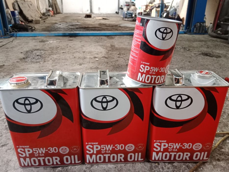 Продам моторный масло Тойота 5w30