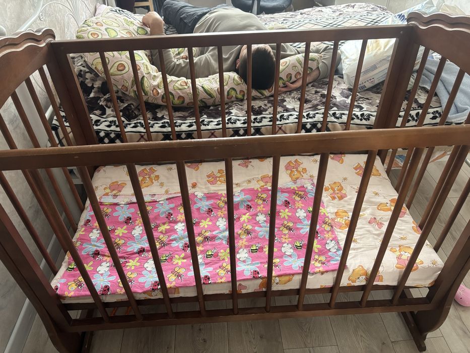 Отдам б/у манеж в хоршем состоянин