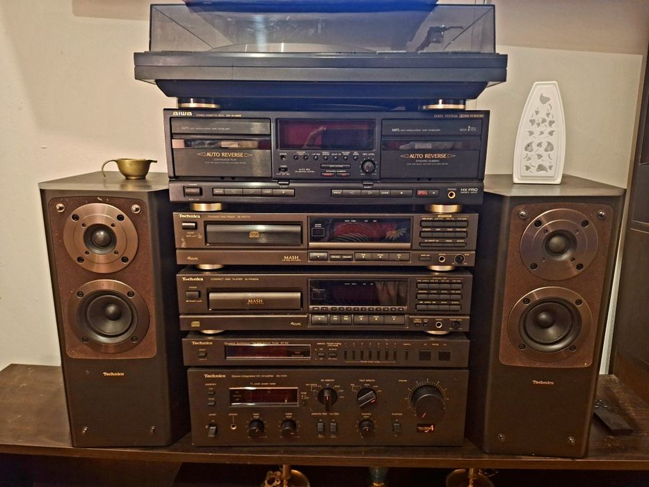 Linie audio technics +dublu deck aiwa +pickup kenwood kd5010
