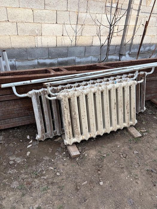 Продам чугунные батарей,есть алюминовый батарей