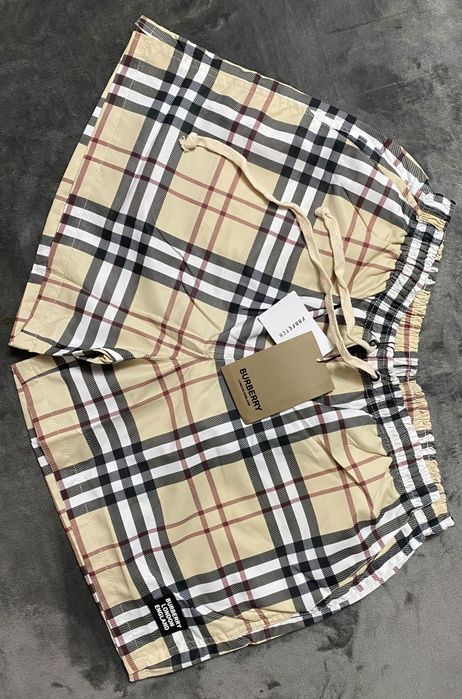 Vând pantalon nou de plaja pentru bărbați